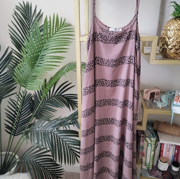 Mink Pink Leopard Print Maxi Dress - Women's Size Small - Picture 1 of 5